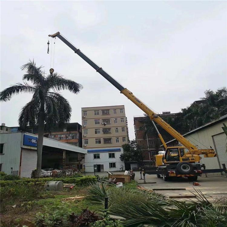 高要12吨吊车出租一天的收费标准是什么