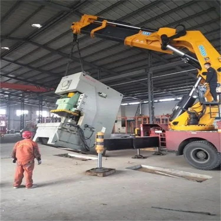 高要80吨折臂吊车出租附近电话